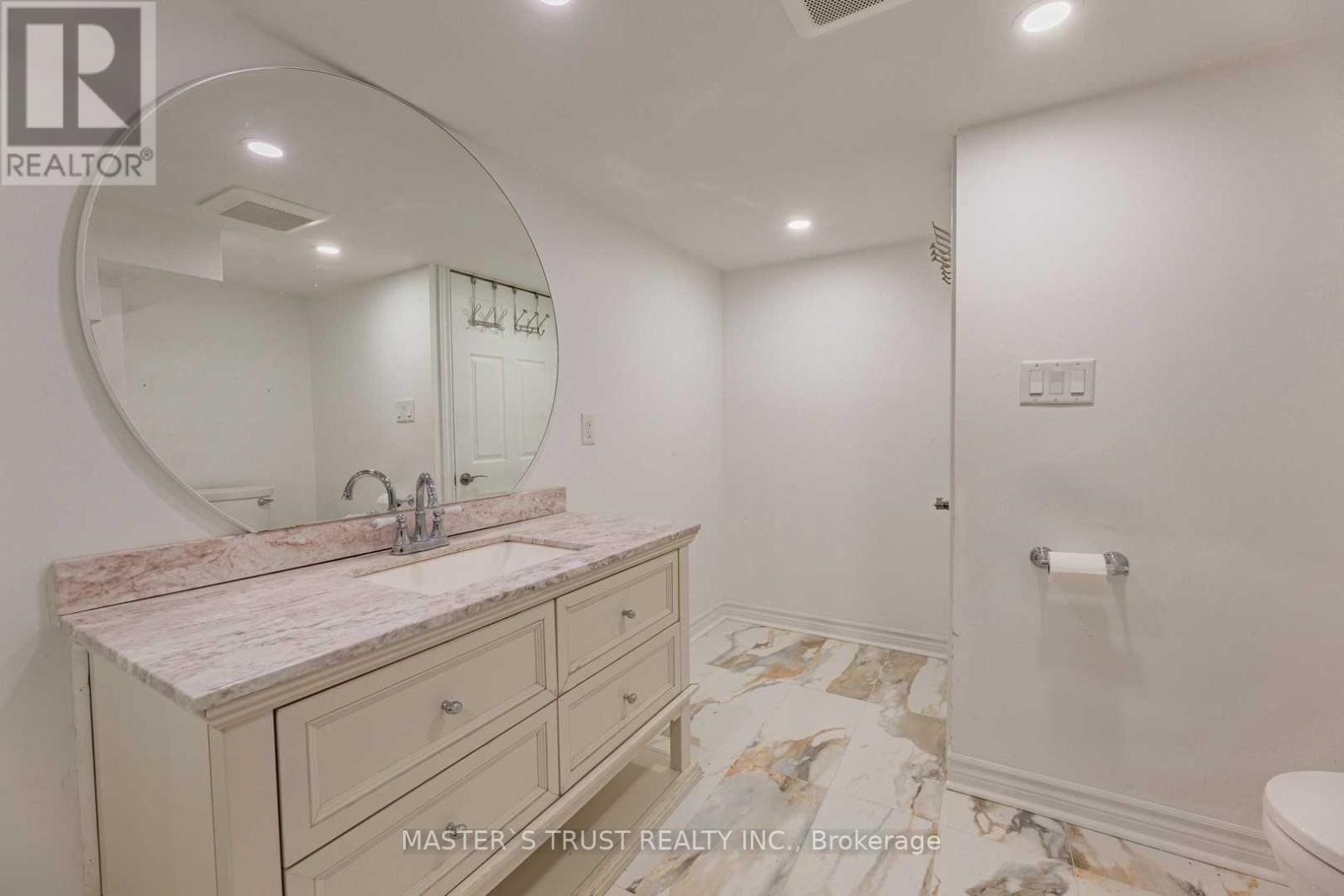 Bsmt - 233 Shelbourne Drive, Vaughan, Ontario  L4H 0J4 - Photo 8 - N12672662