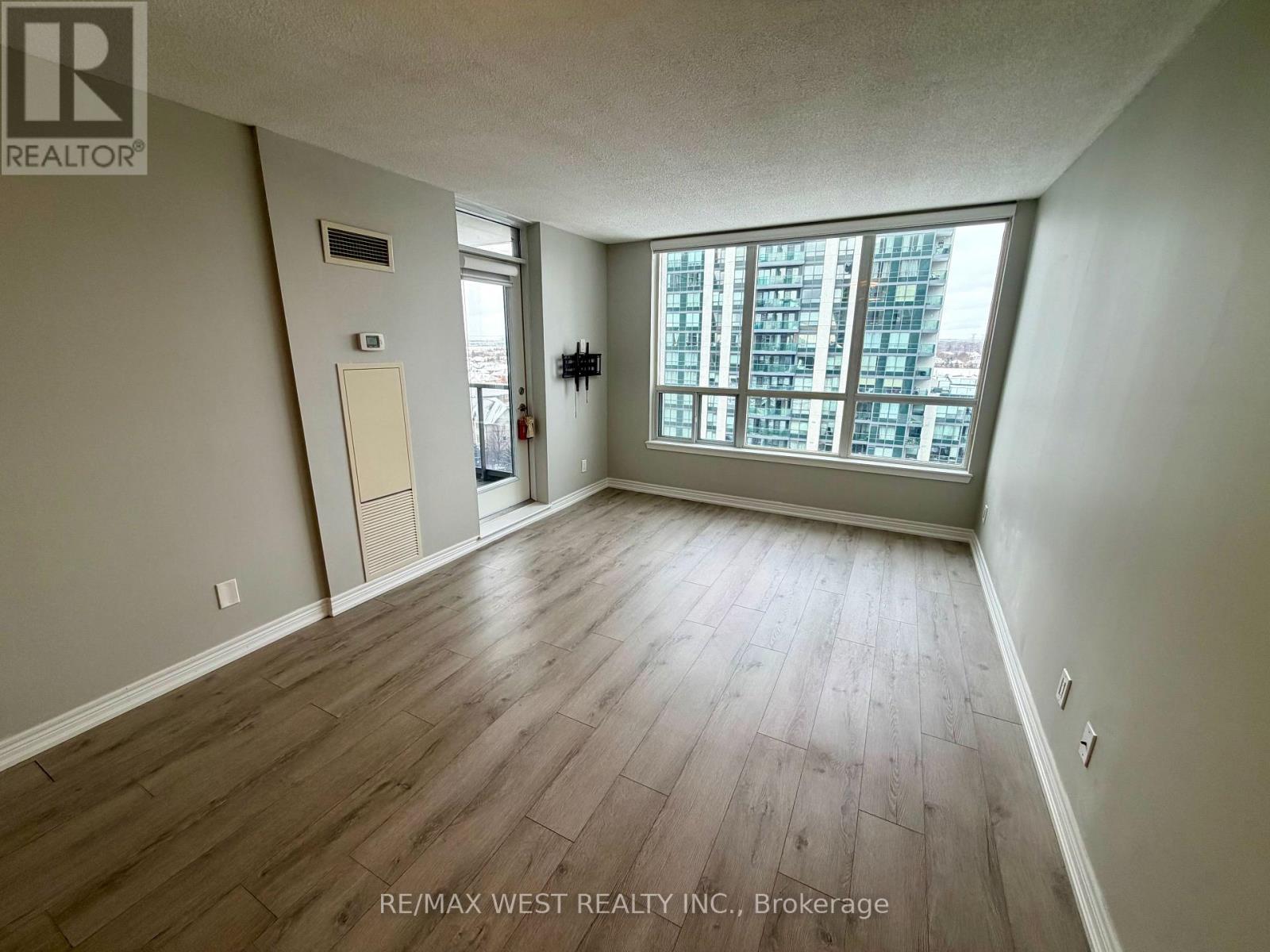 810 - 60 Disera Drive, Vaughan, Ontario  L4J 9G1 - Photo 13 - N12672780