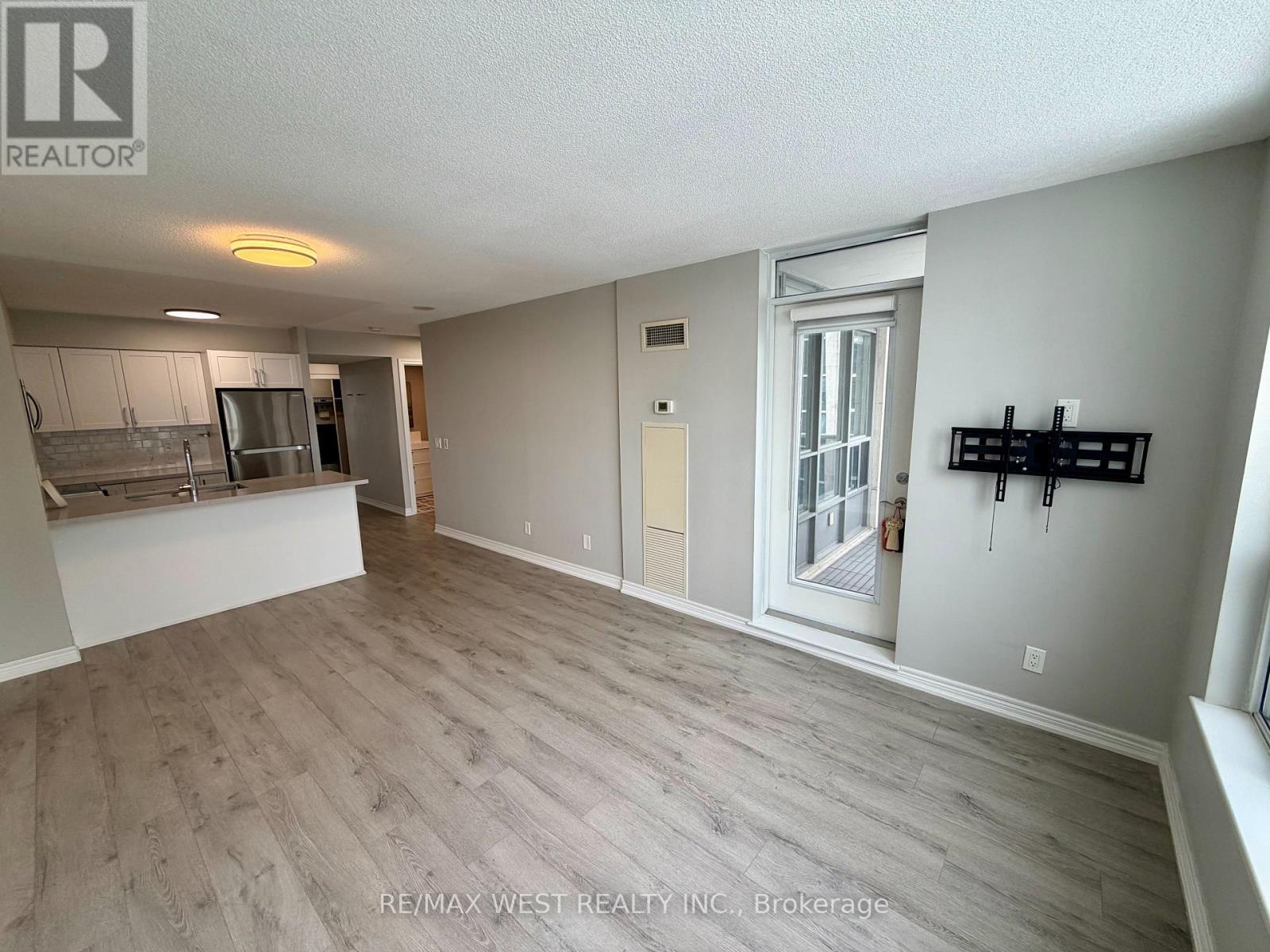 810 - 60 Disera Drive, Vaughan, Ontario  L4J 9G1 - Photo 14 - N12672780