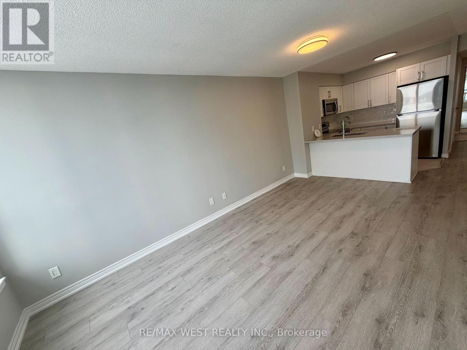 810 - 60 Disera Drive, Vaughan, Ontario  L4J 9G1 - Photo 15 - N12672780