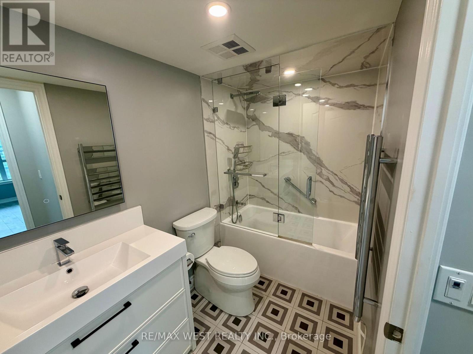 810 - 60 Disera Drive, Vaughan, Ontario  L4J 9G1 - Photo 19 - N12672780