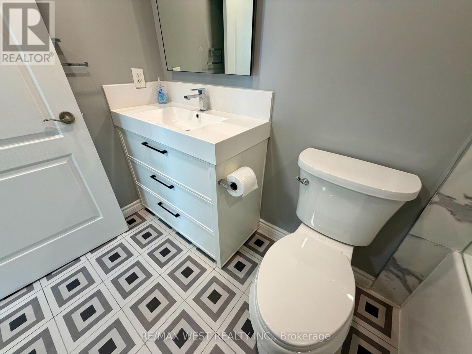 810 - 60 Disera Drive, Vaughan, Ontario  L4J 9G1 - Photo 20 - N12672780