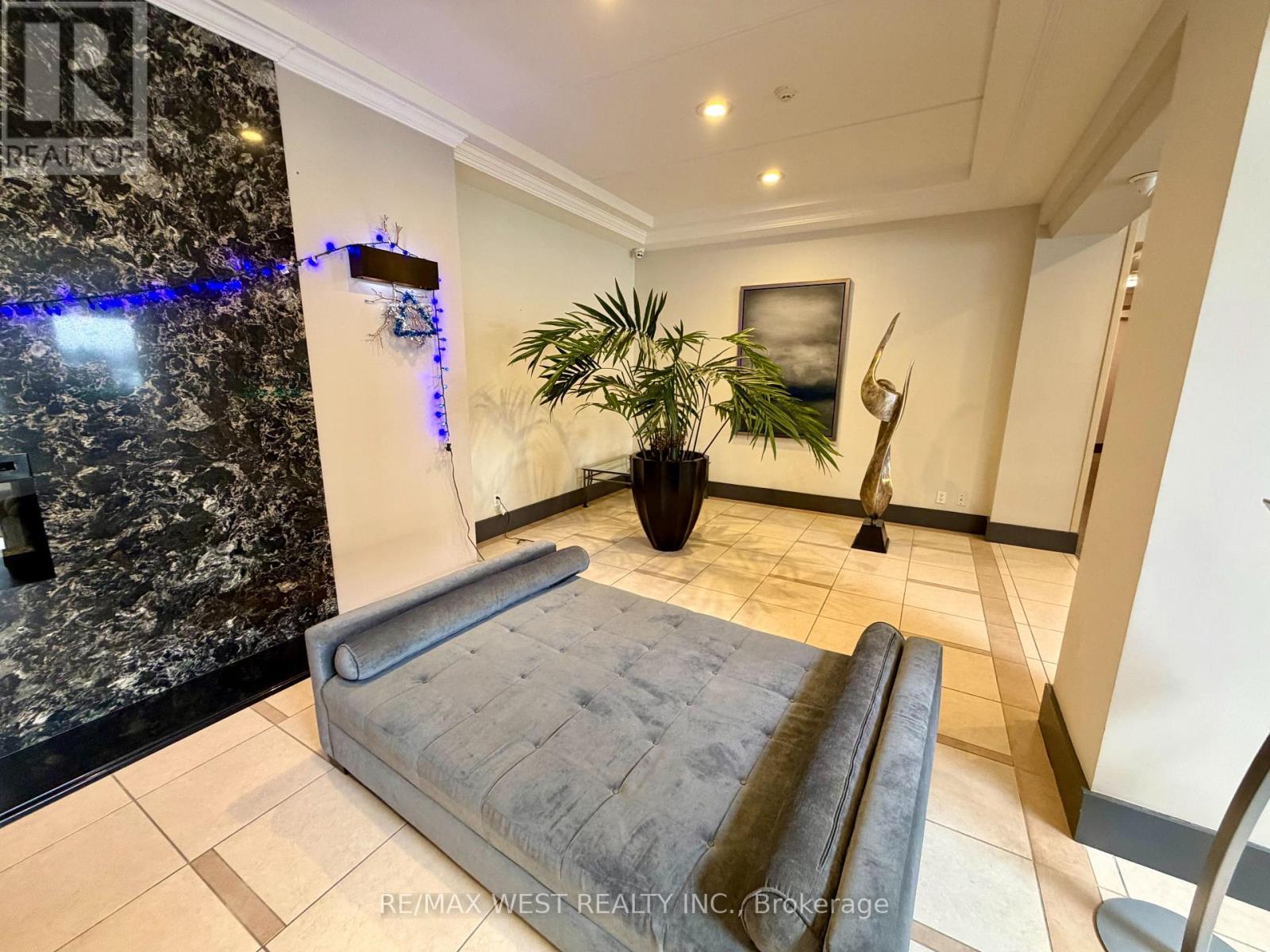 810 - 60 Disera Drive, Vaughan, Ontario  L4J 9G1 - Photo 33 - N12672780