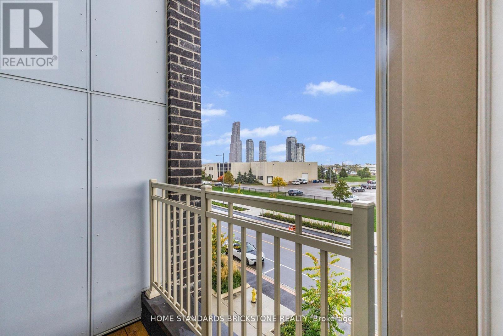 366 - 90 Honeycrisp Crescent, Vaughan, Ontario  L4K 0N7 - Photo 27 - N12672800