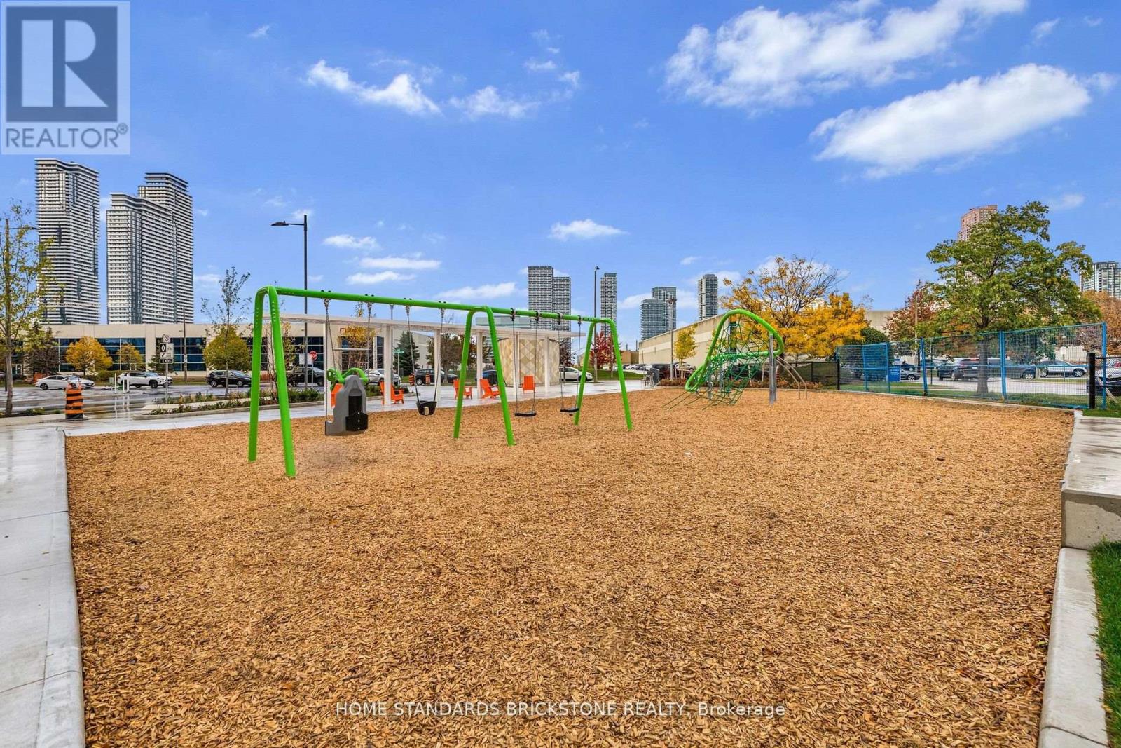 366 - 90 Honeycrisp Crescent, Vaughan, Ontario  L4K 0N7 - Photo 31 - N12672800