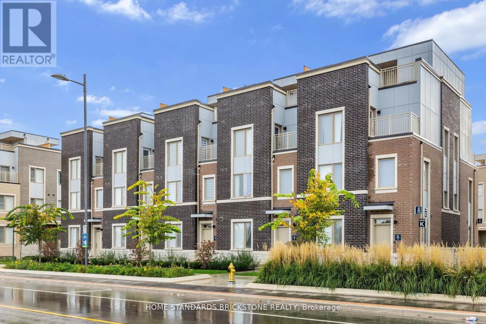 366 - 90 Honeycrisp Crescent, Vaughan, Ontario  L4K 0N7 - Photo 33 - N12672800