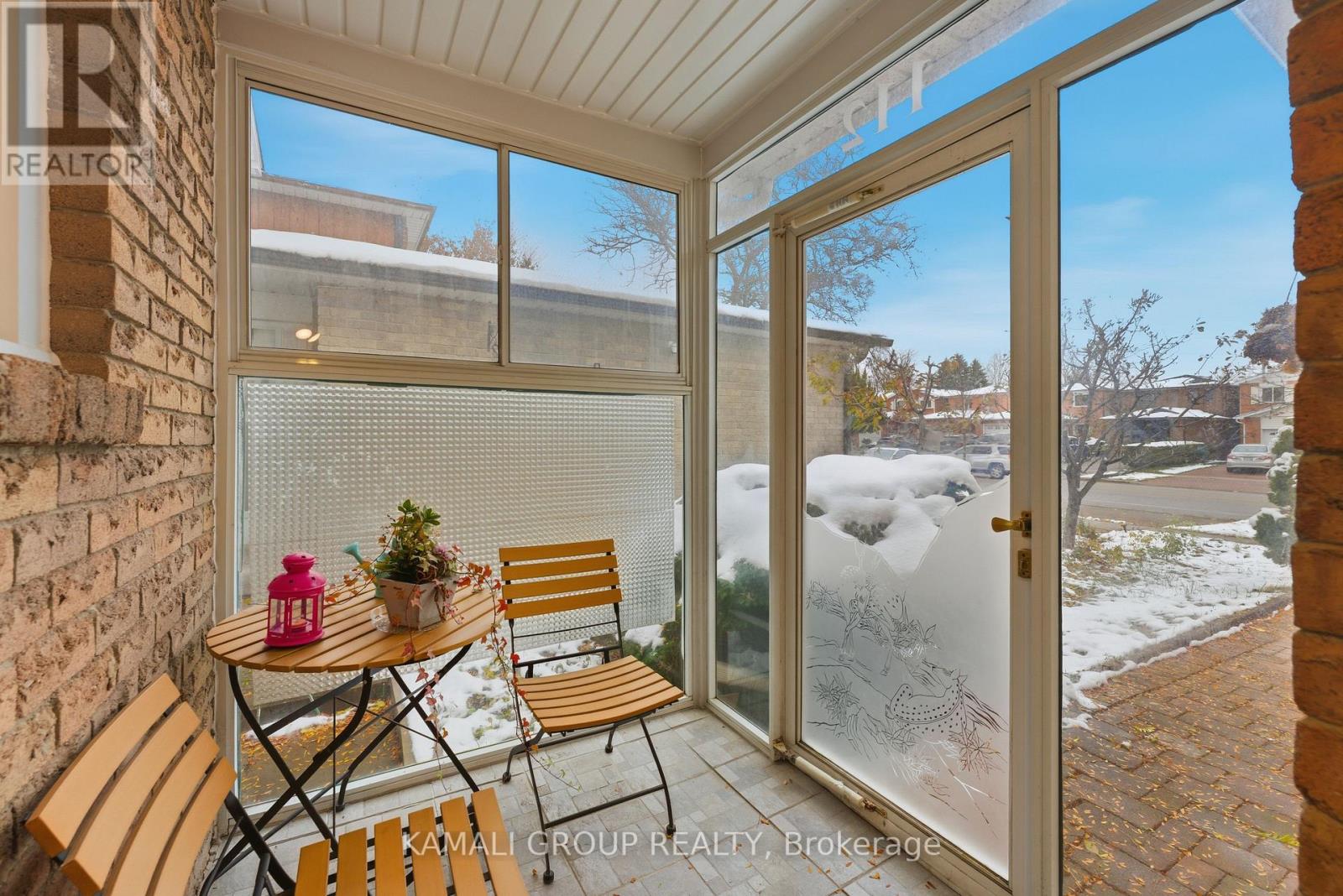 112 Kersey Crescent, Richmond Hill, Ontario  L4C 5V8 - Photo 2 - N12672832