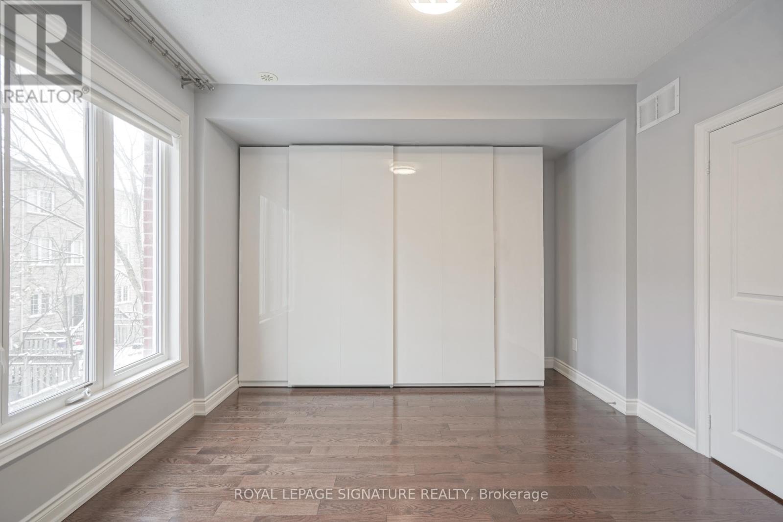 9 Johnson Farm Lane, Toronto, Ontario  M2N 0G6 - Photo 21 - C12672626