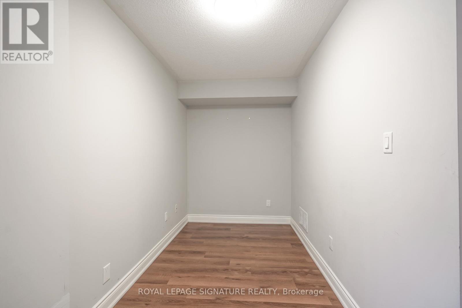 9 Johnson Farm Lane, Toronto, Ontario  M2N 0G6 - Photo 36 - C12672626