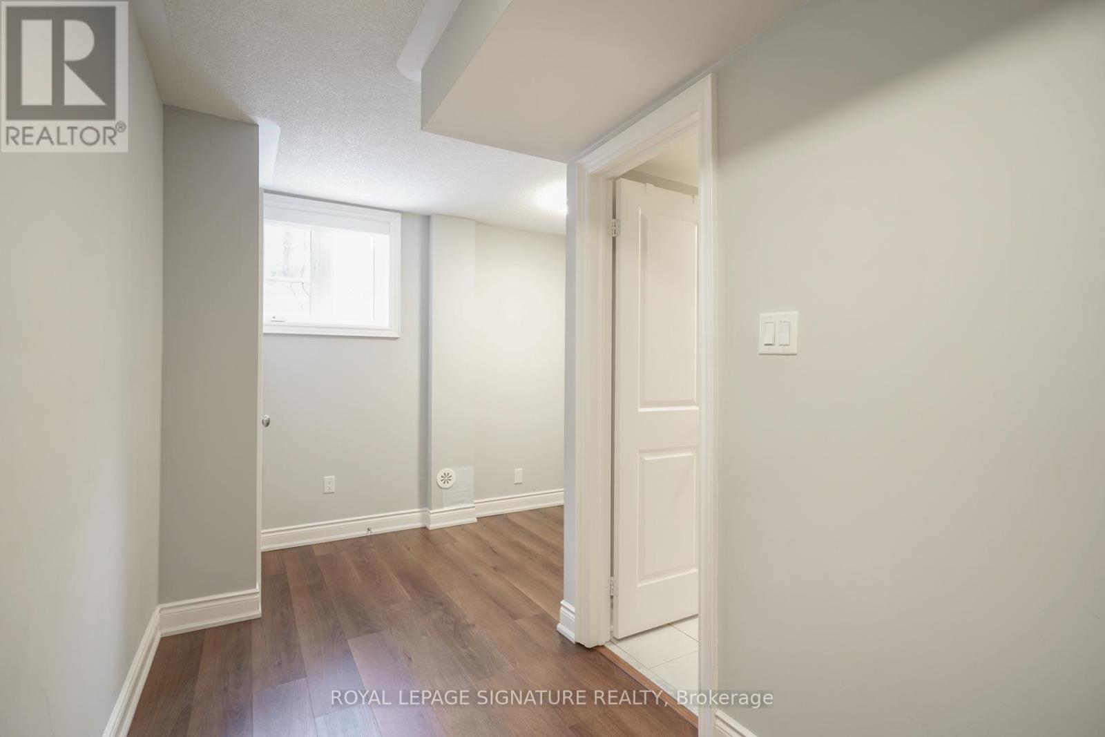 9 Johnson Farm Lane, Toronto, Ontario  M2N 0G6 - Photo 35 - C12672626