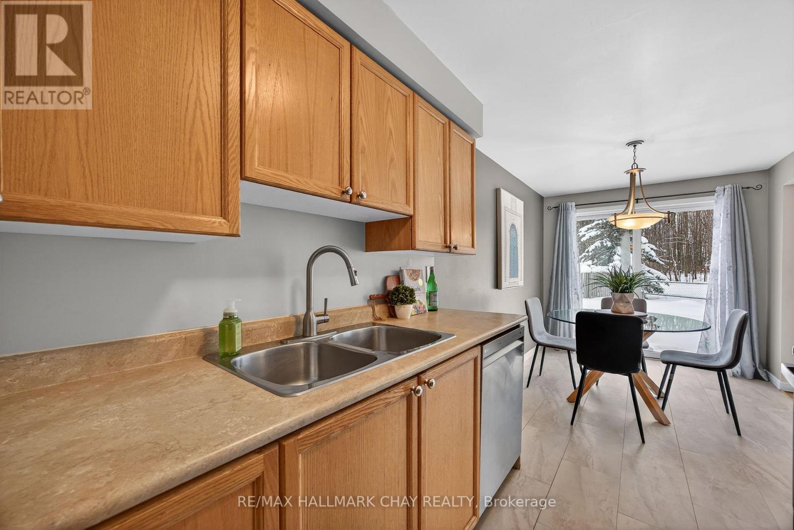 36 Goodwin Drive, Barrie, Ontario  L4N 5Z7 - Photo 16 - S12669758