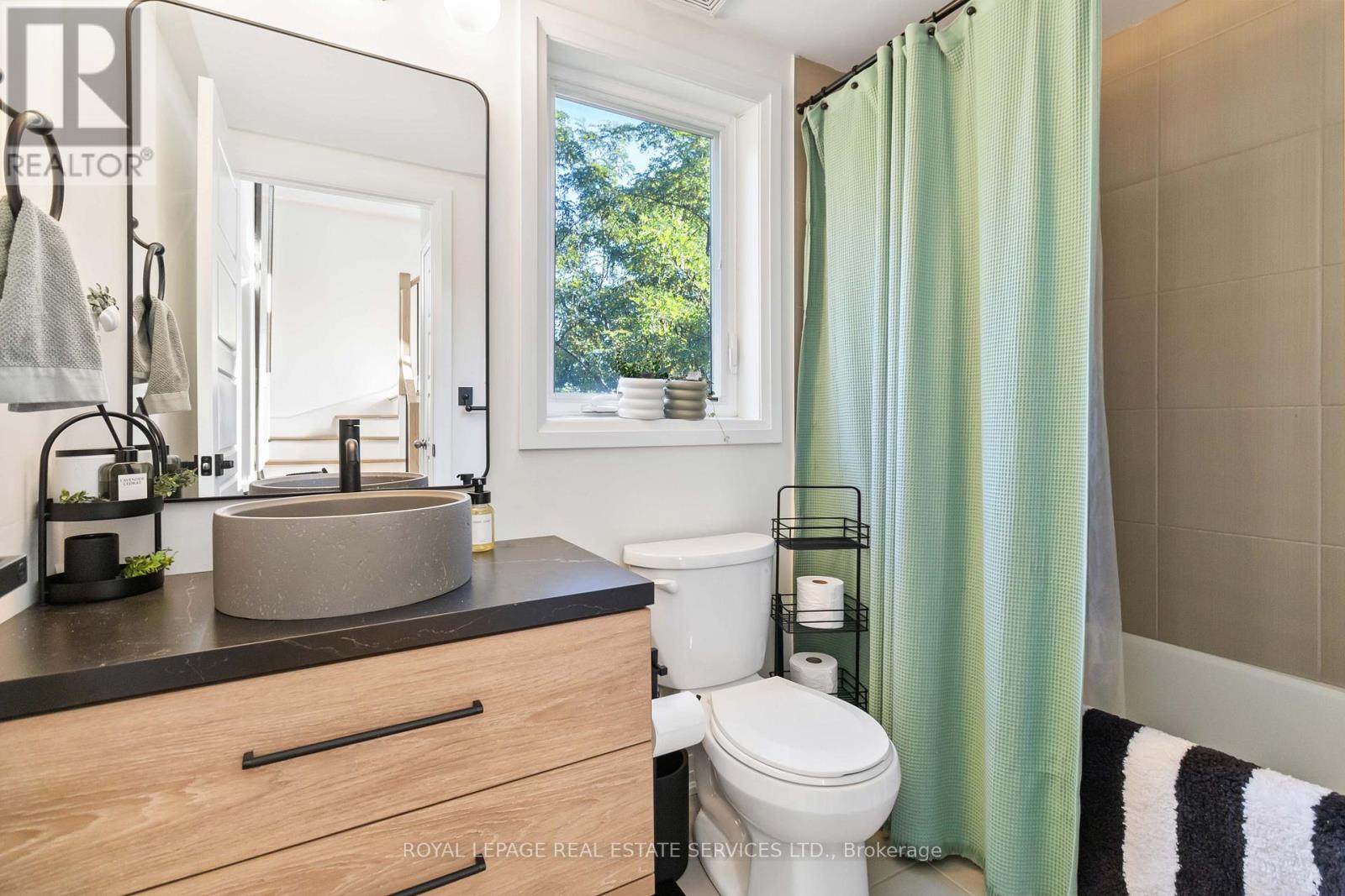 25 - 405 Plains Road E, Burlington, Ontario  L7T 2C9 - Photo 28 - W12672564