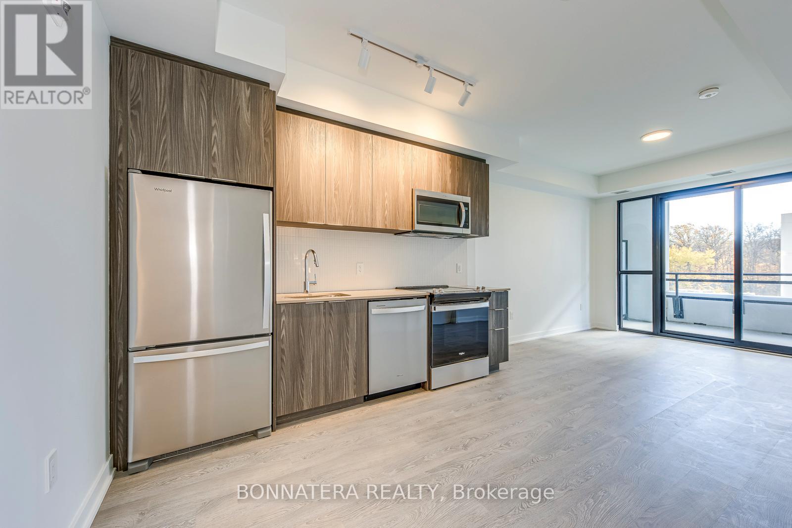 210 - 720 Whitlock Avenue, Milton, Ontario  L9E 2B5 - Photo 10 - W12672584