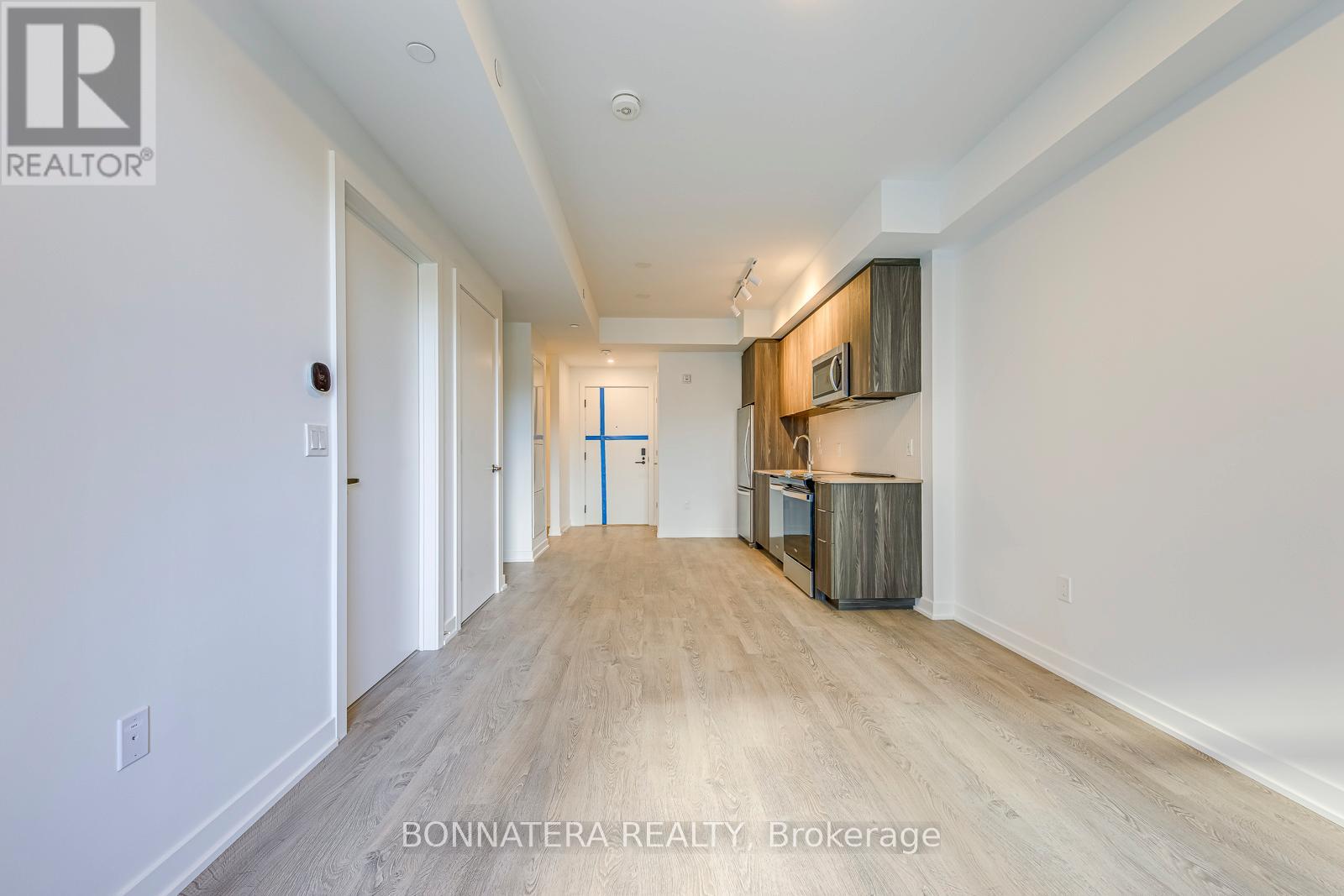 210 - 720 Whitlock Avenue, Milton, Ontario  L9E 2B5 - Photo 15 - W12672584