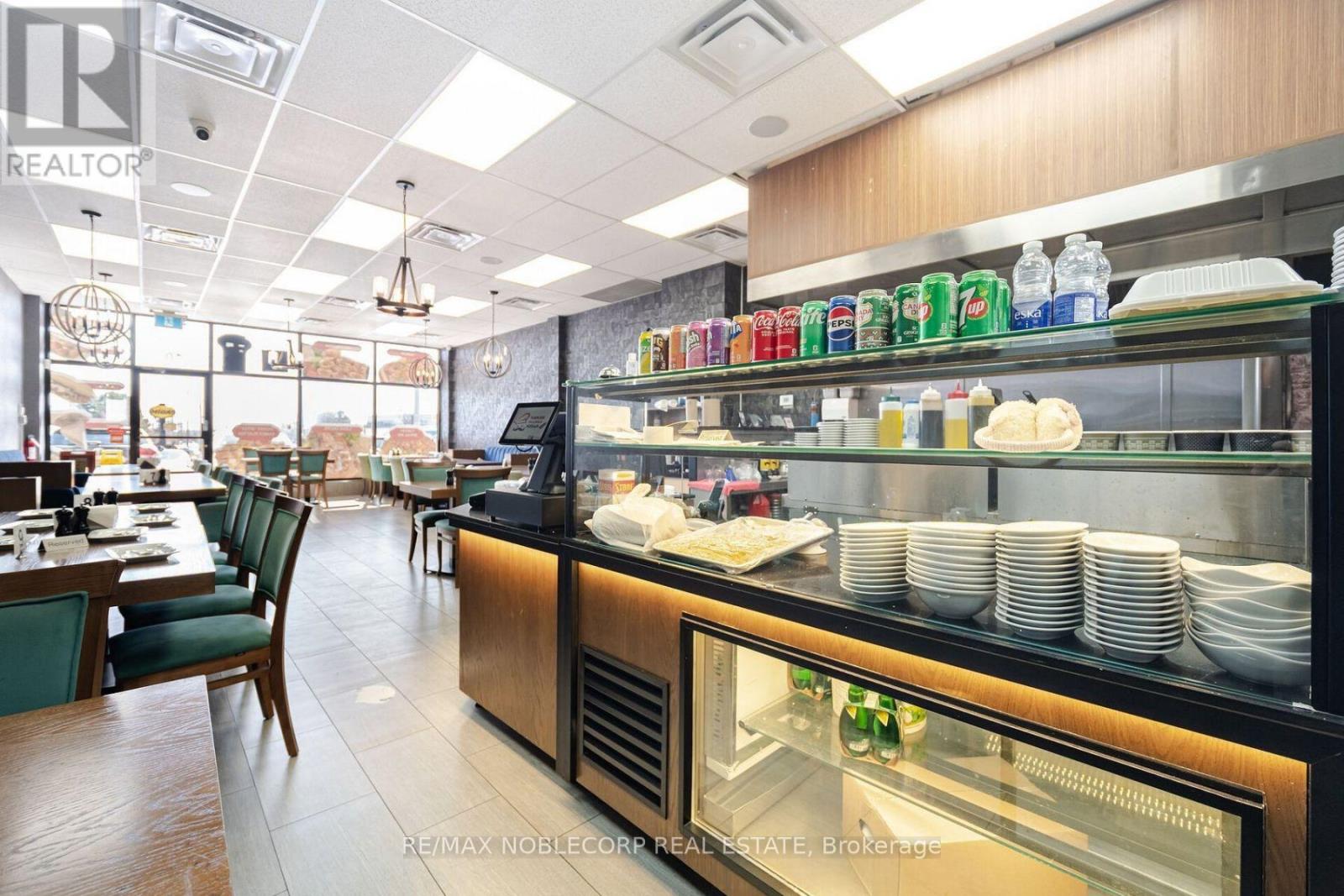 10 - 1125 Dundas Street E, Mississauga, Ontario  L4Y 2C4 - Photo 11 - W12672646