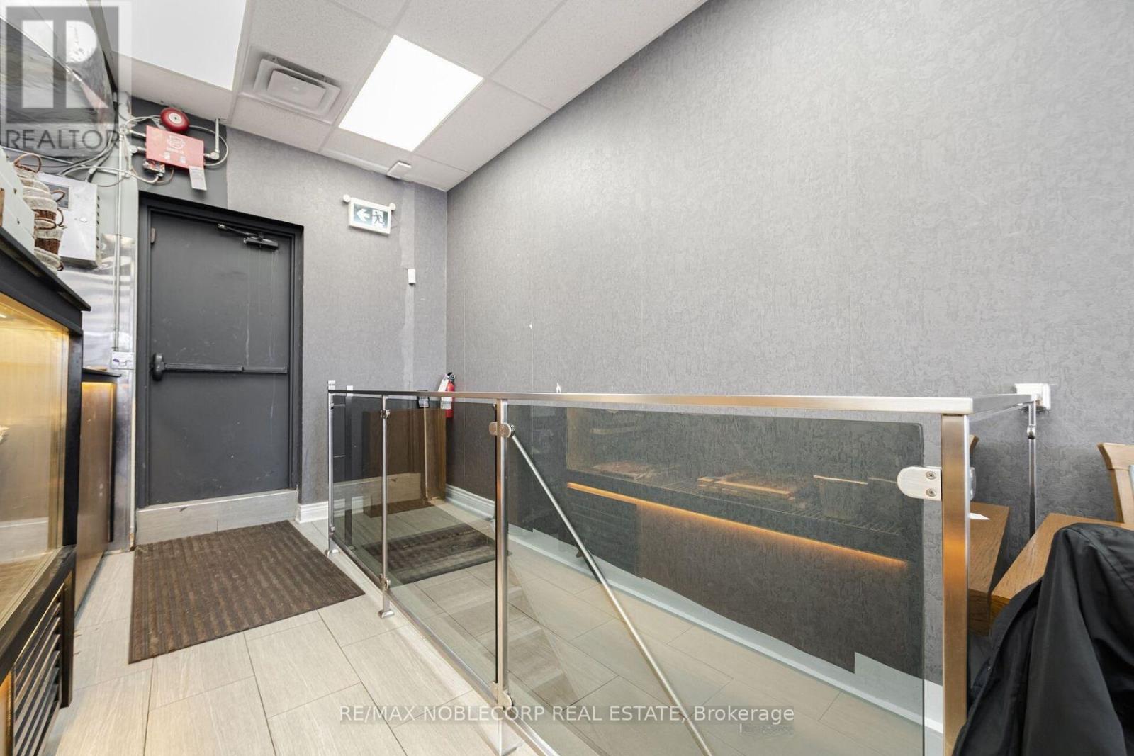 10 - 1125 Dundas Street E, Mississauga, Ontario  L4Y 2C4 - Photo 12 - W12672646