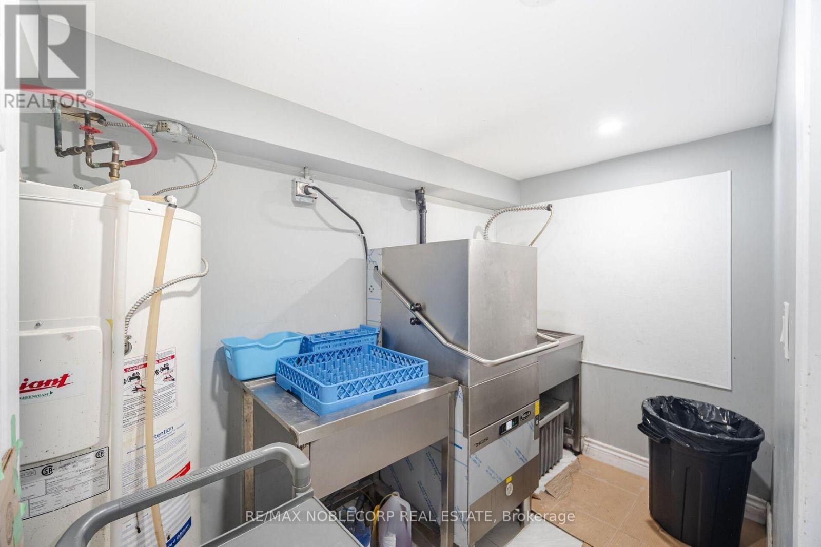 10 - 1125 Dundas Street E, Mississauga, Ontario  L4Y 2C4 - Photo 19 - W12672646