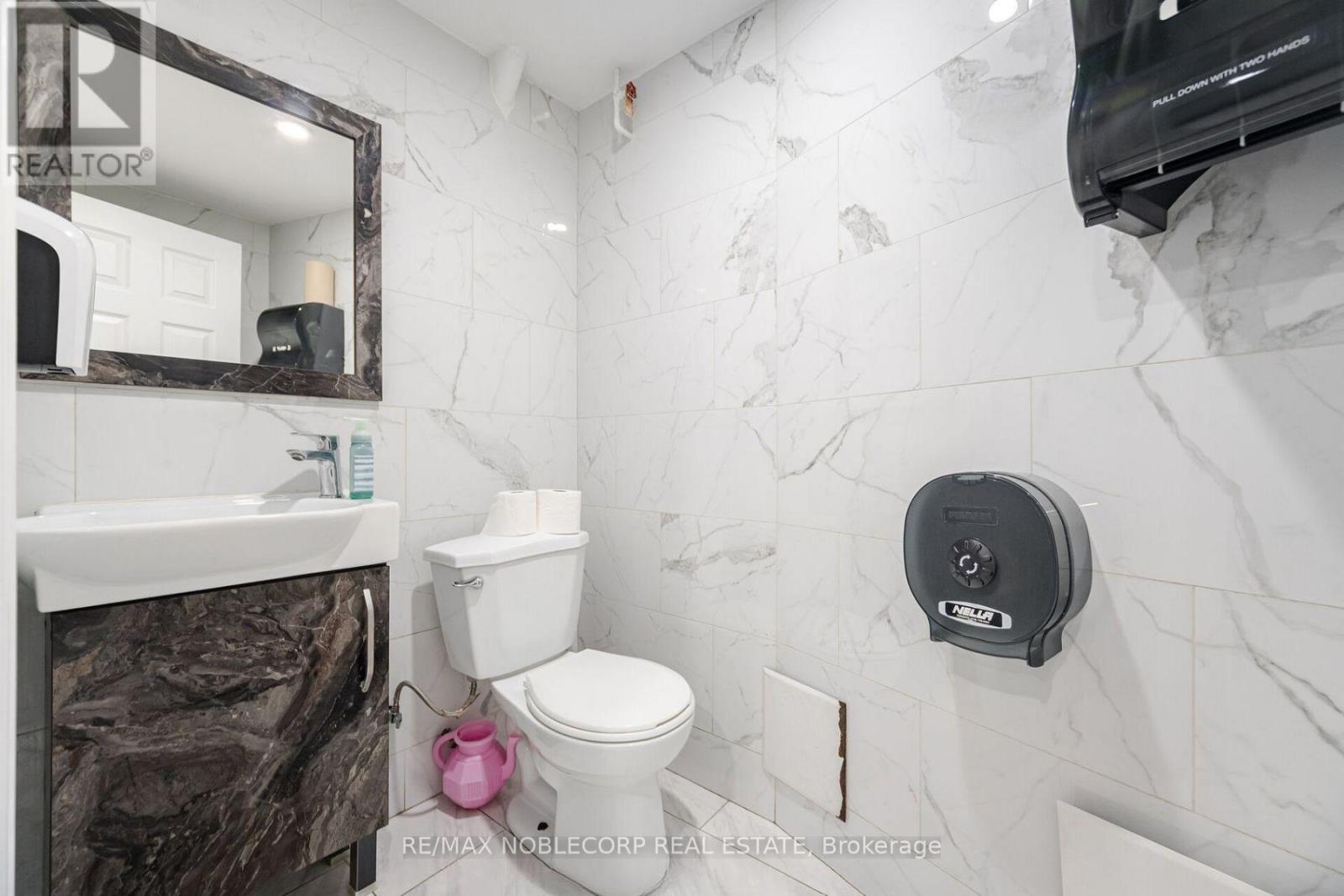 10 - 1125 Dundas Street E, Mississauga, Ontario  L4Y 2C4 - Photo 23 - W12672646