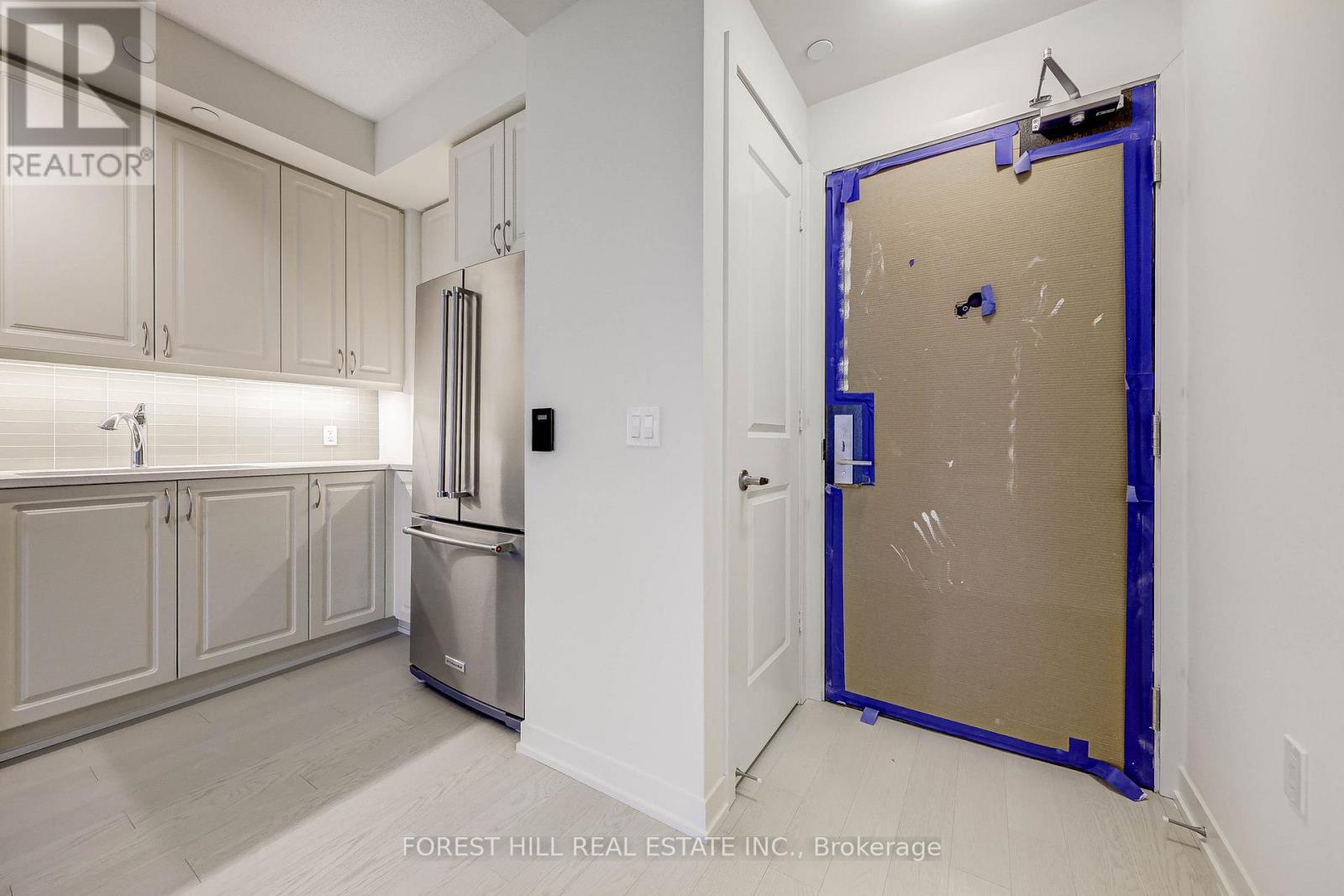 Ph 104 - 38 Annie Craig Drive, Toronto, Ontario  M8V 0G9 - Photo 10 - W12672666