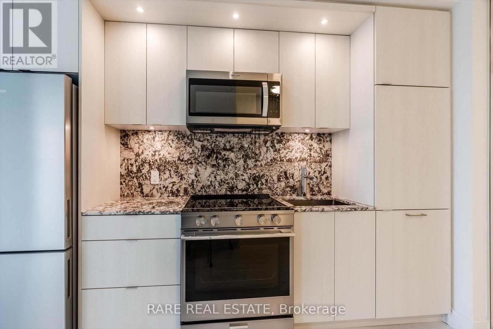 502 - 60 Central Park Road Way, Toronto, Ontario  M9A 3K1 - Photo 1 - W12672684