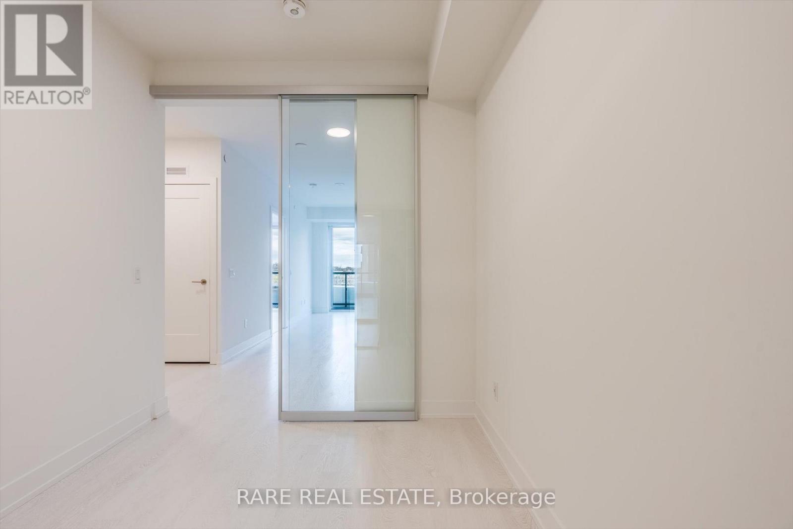 502 - 60 Central Park Road Way, Toronto, Ontario  M9A 3K1 - Photo 13 - W12672684