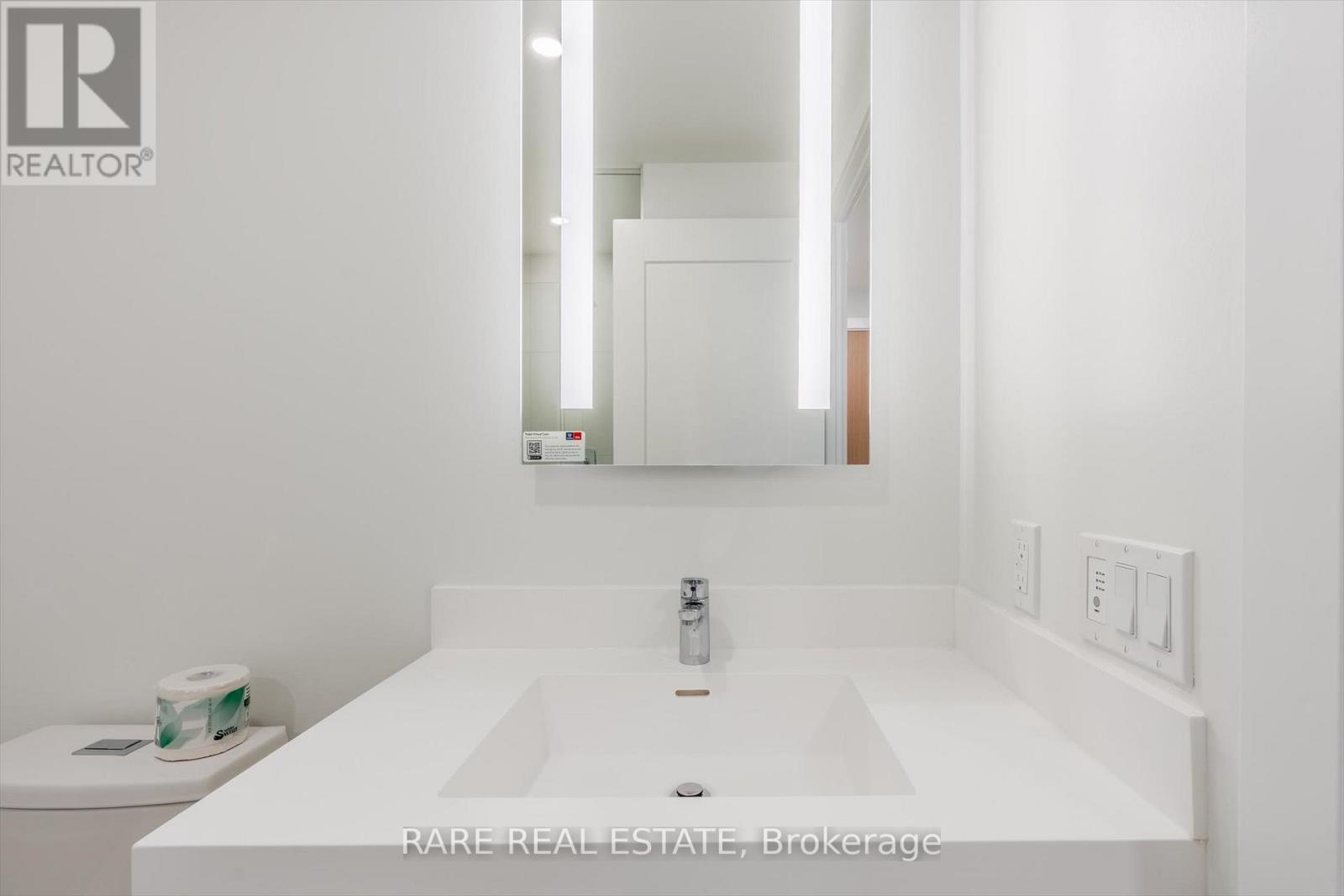 502 - 60 Central Park Road Way, Toronto, Ontario  M9A 3K1 - Photo 15 - W12672684