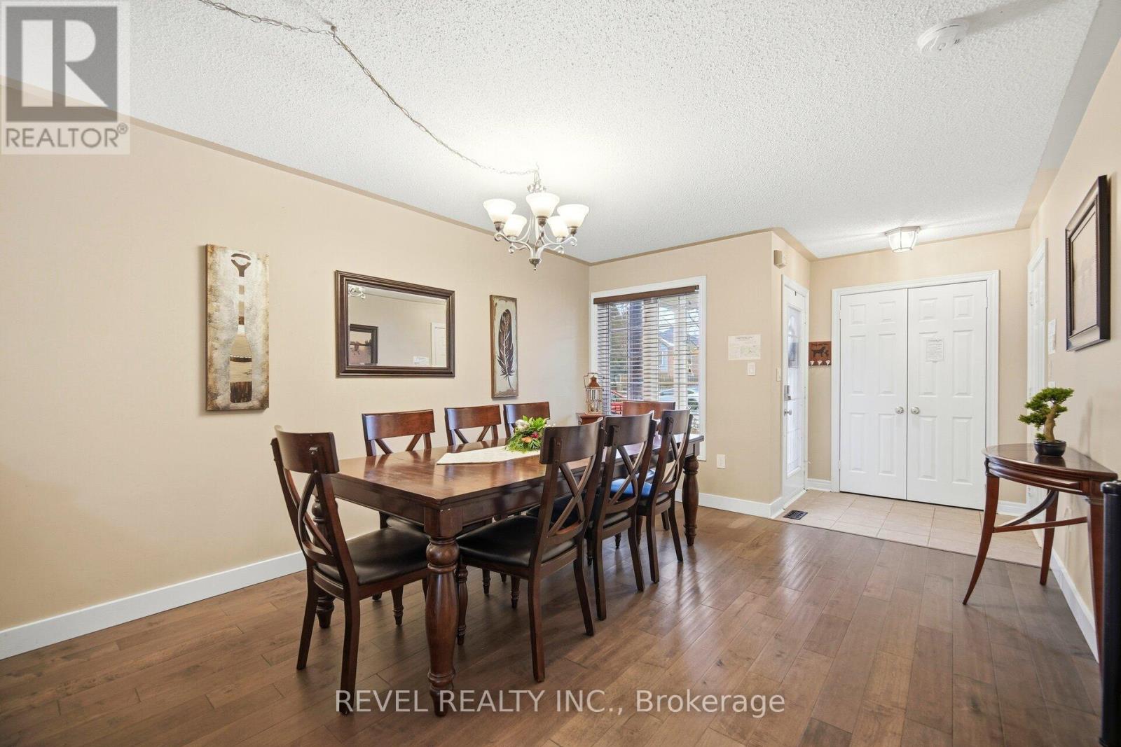 2195 Hummingbird Way, Oakville, Ontario  L6M 3Z6 - Photo 3 - W12672700