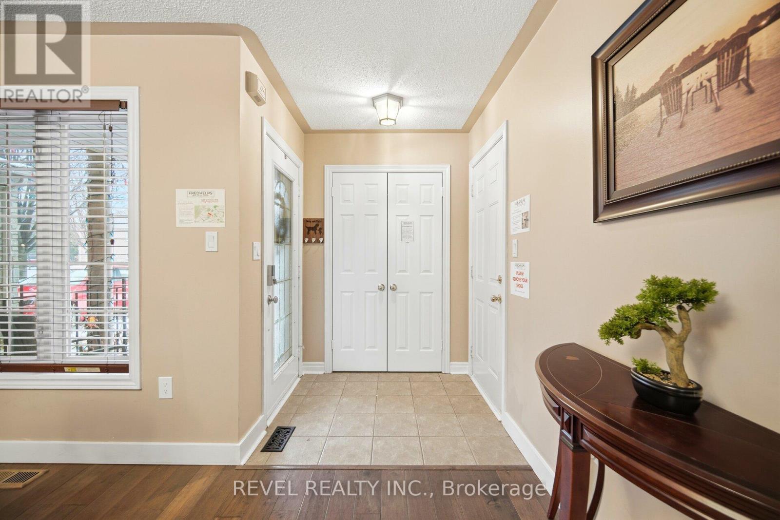 2195 Hummingbird Way, Oakville, Ontario  L6M 3Z6 - Photo 5 - W12672700