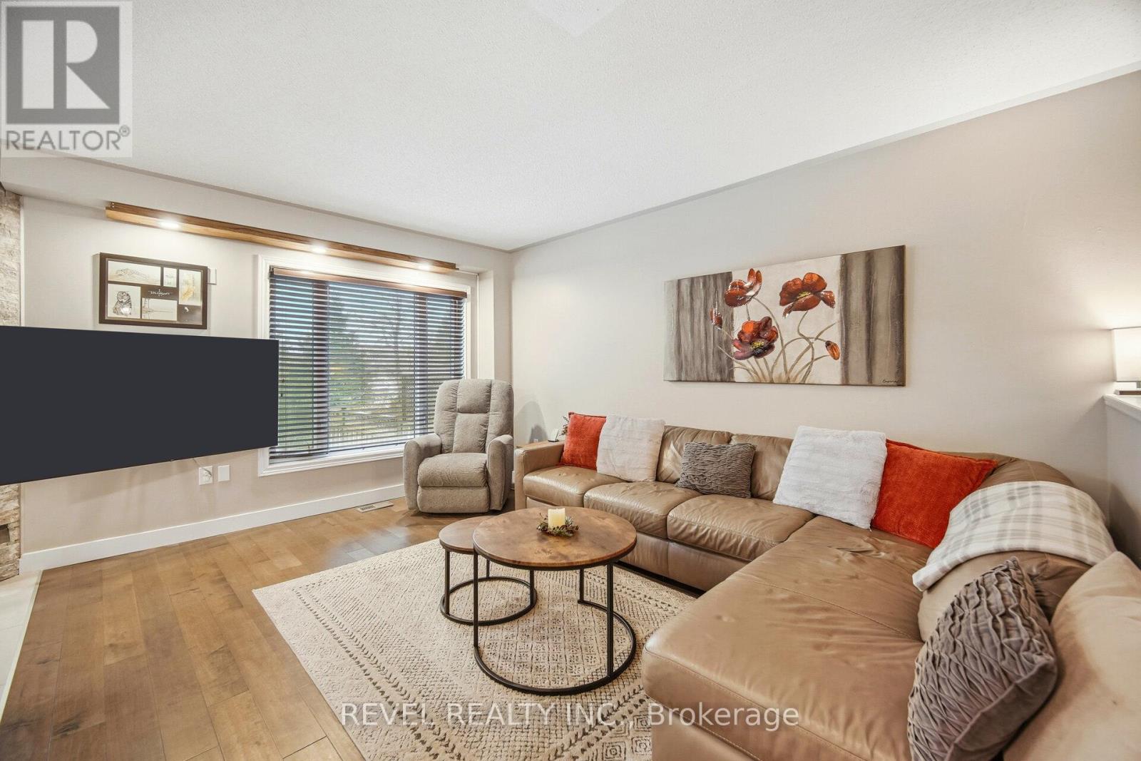 2195 Hummingbird Way, Oakville, Ontario  L6M 3Z6 - Photo 7 - W12672700