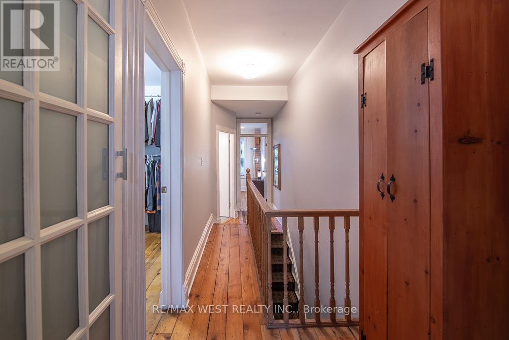 509 Perth Avenue, Toronto, Ontario  M6N 2W6 - Photo 13 - W12672704