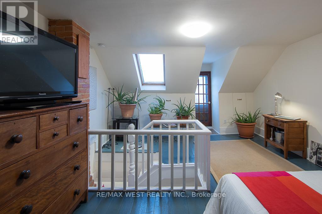 509 Perth Avenue, Toronto, Ontario  M6N 2W6 - Photo 21 - W12672704