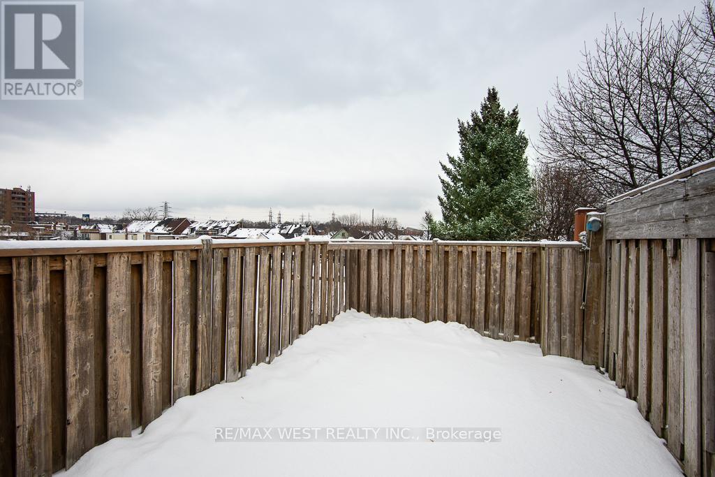 509 Perth Avenue, Toronto, Ontario  M6N 2W6 - Photo 22 - W12672704