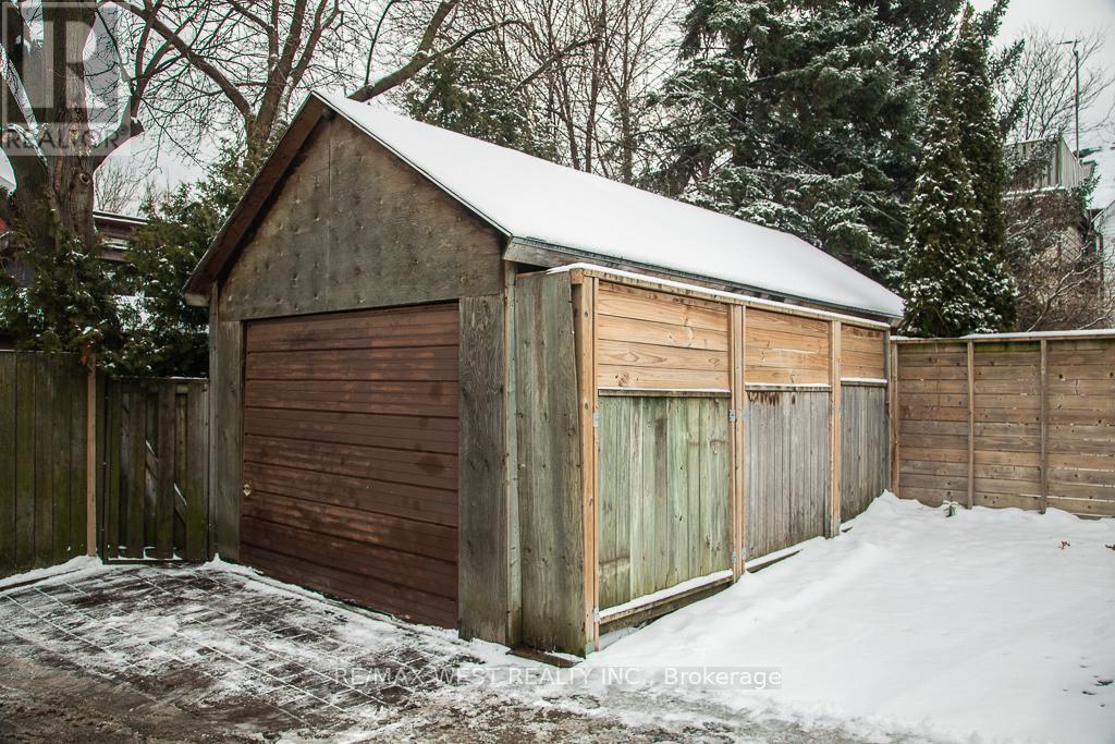 509 Perth Avenue, Toronto, Ontario  M6N 2W6 - Photo 23 - W12672704