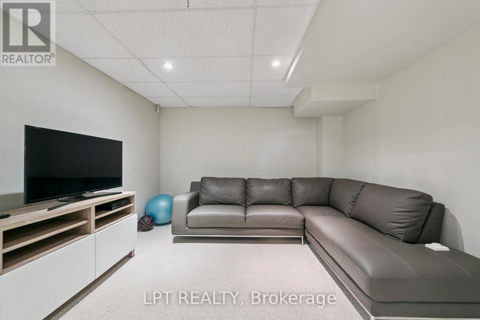 1823 The Chase, Mississauga, Ontario  L5M 2Y8 - Photo 48 - W12672794