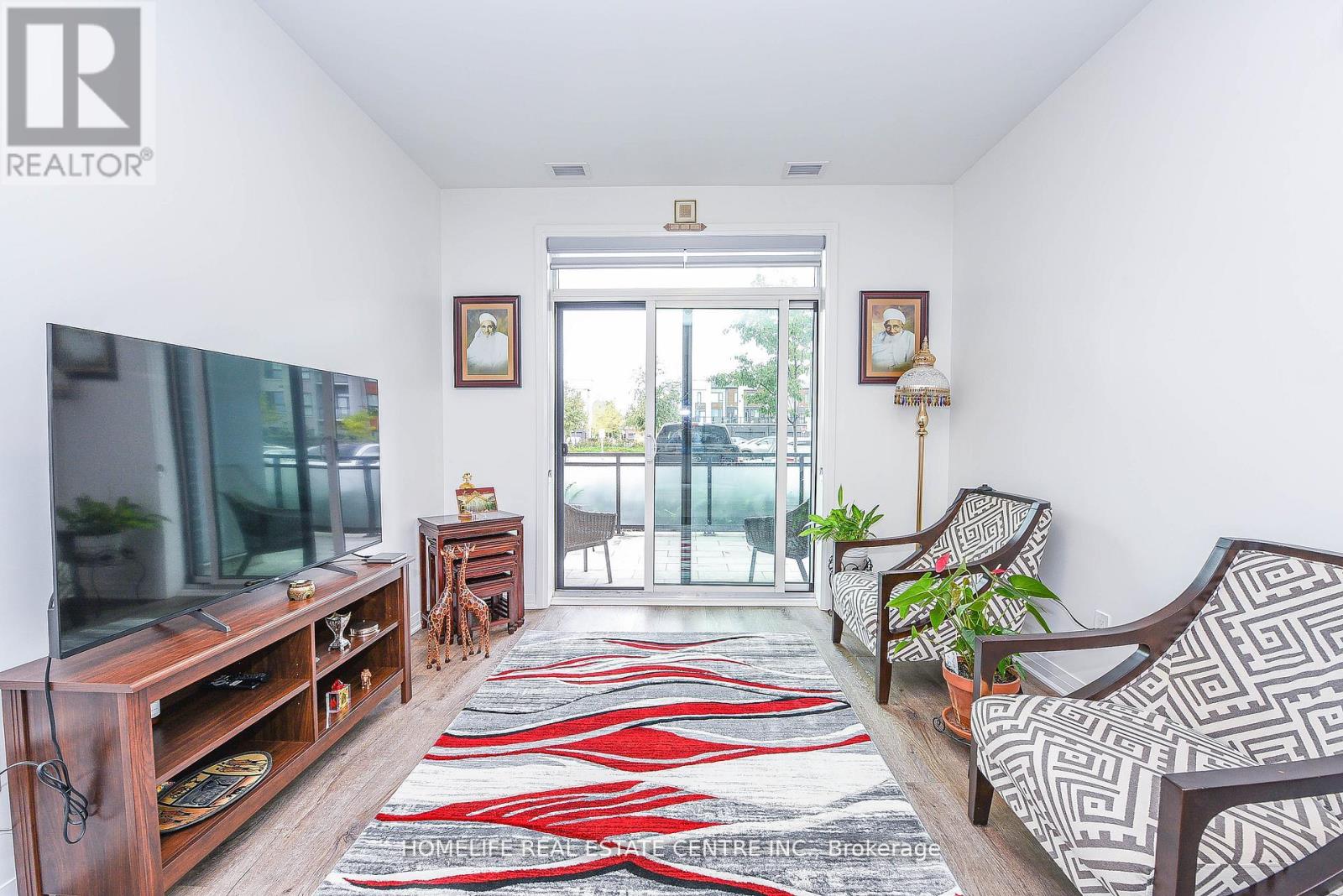 104 - 95 Dundas Street, Oakville, Ontario  L9L 9L9 - Photo 17 - W12672818