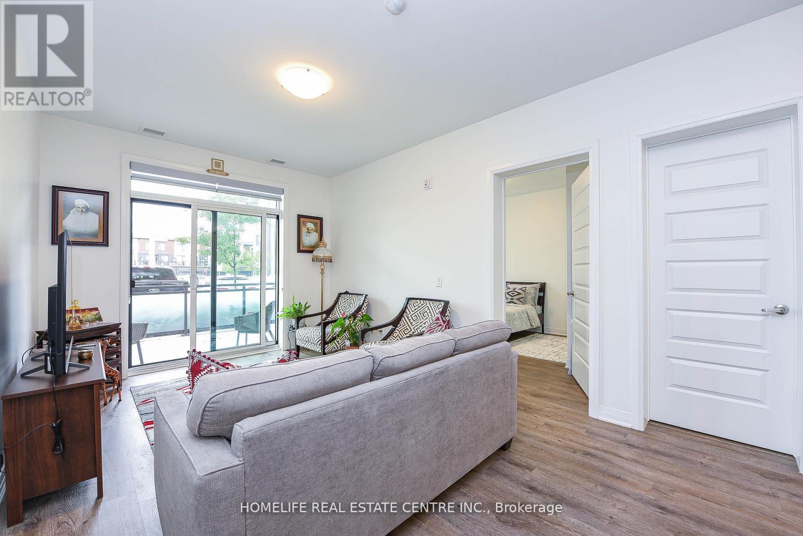 104 - 95 Dundas Street, Oakville, Ontario  L9L 9L9 - Photo 20 - W12672818