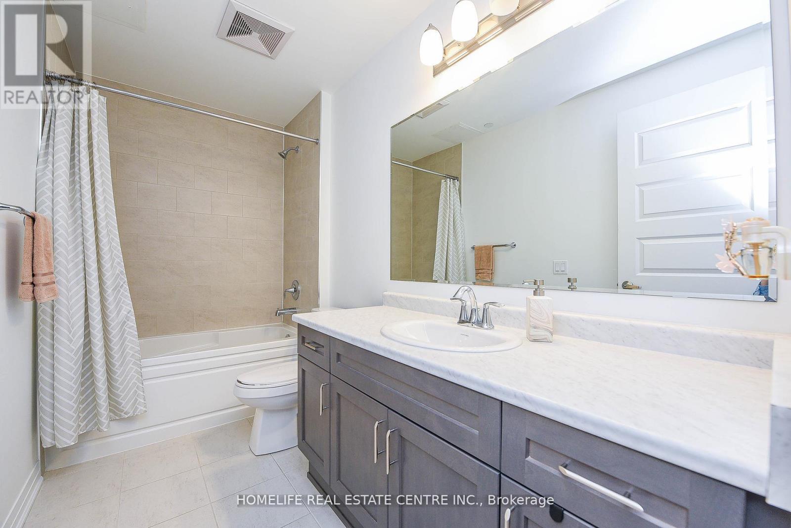 104 - 95 Dundas Street, Oakville, Ontario  L9L 9L9 - Photo 31 - W12672818