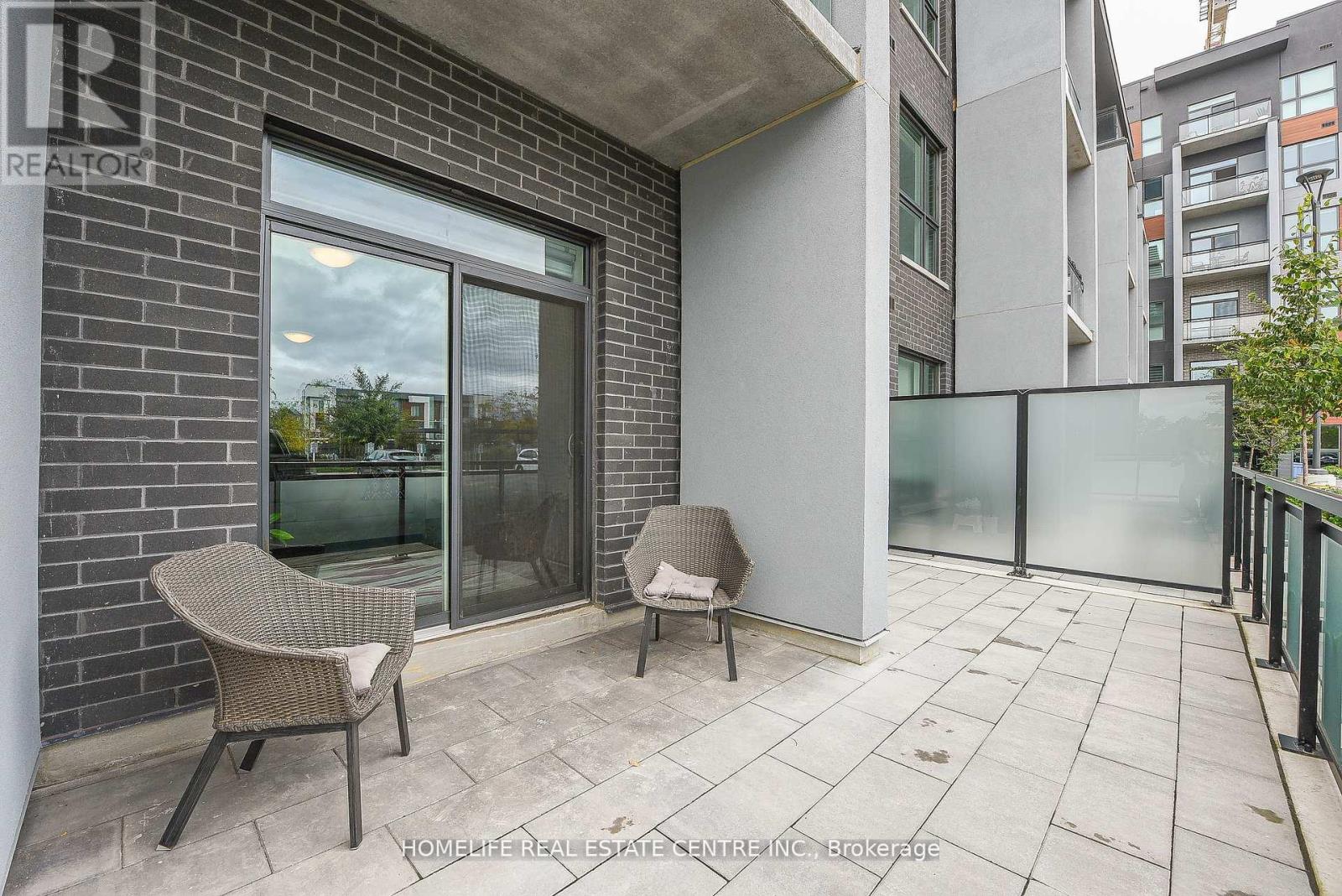 104 - 95 Dundas Street, Oakville, Ontario  L9L 9L9 - Photo 34 - W12672818