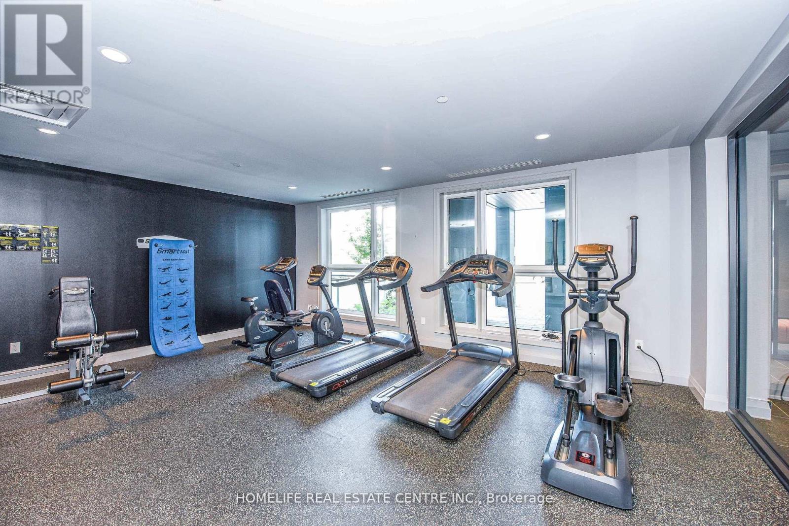 104 - 95 Dundas Street, Oakville, Ontario  L9L 9L9 - Photo 43 - W12672818