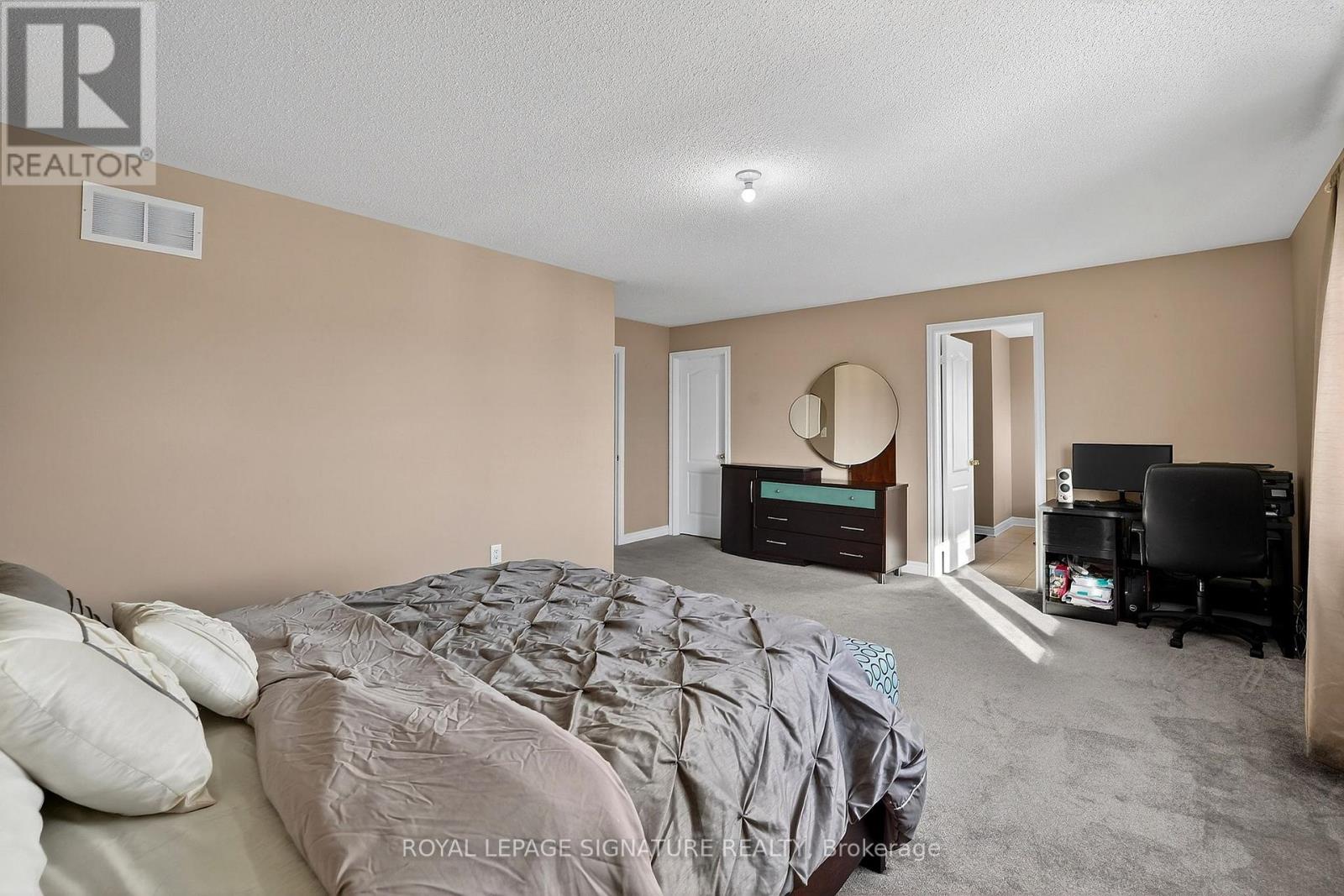 23 Openbay Gardens, Brampton, Ontario  L6R 0V2 - Photo 17 - W12672826