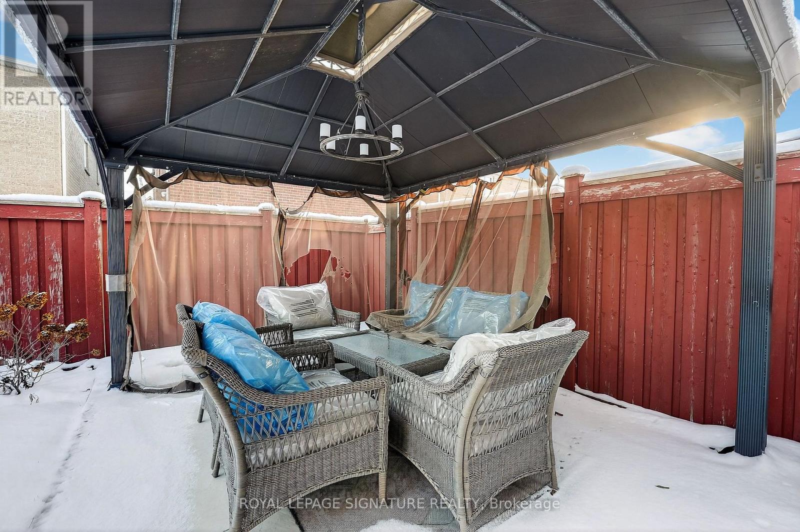 23 Openbay Gardens, Brampton, Ontario  L6R 0V2 - Photo 38 - W12672826