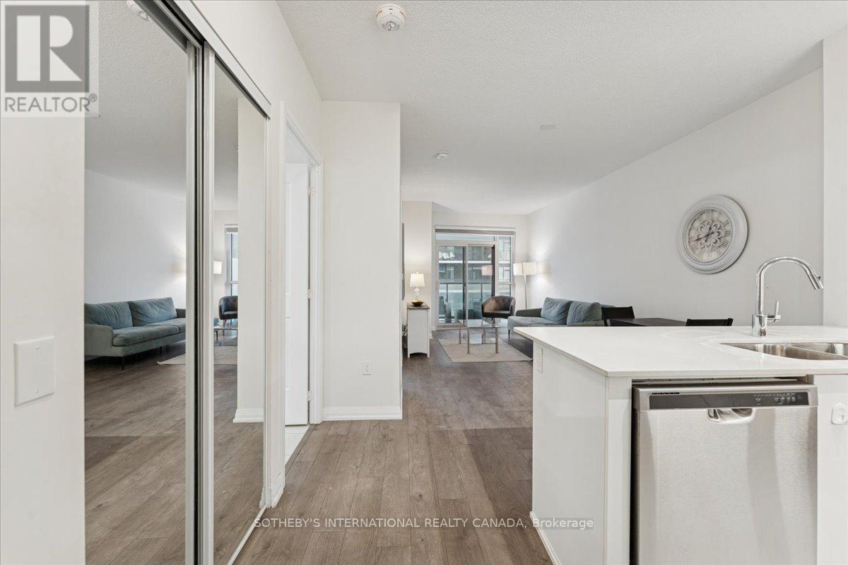 710 - 65 Watergarden Drive, Mississauga, Ontario  L5R 0G9 - Photo 13 - W12672856