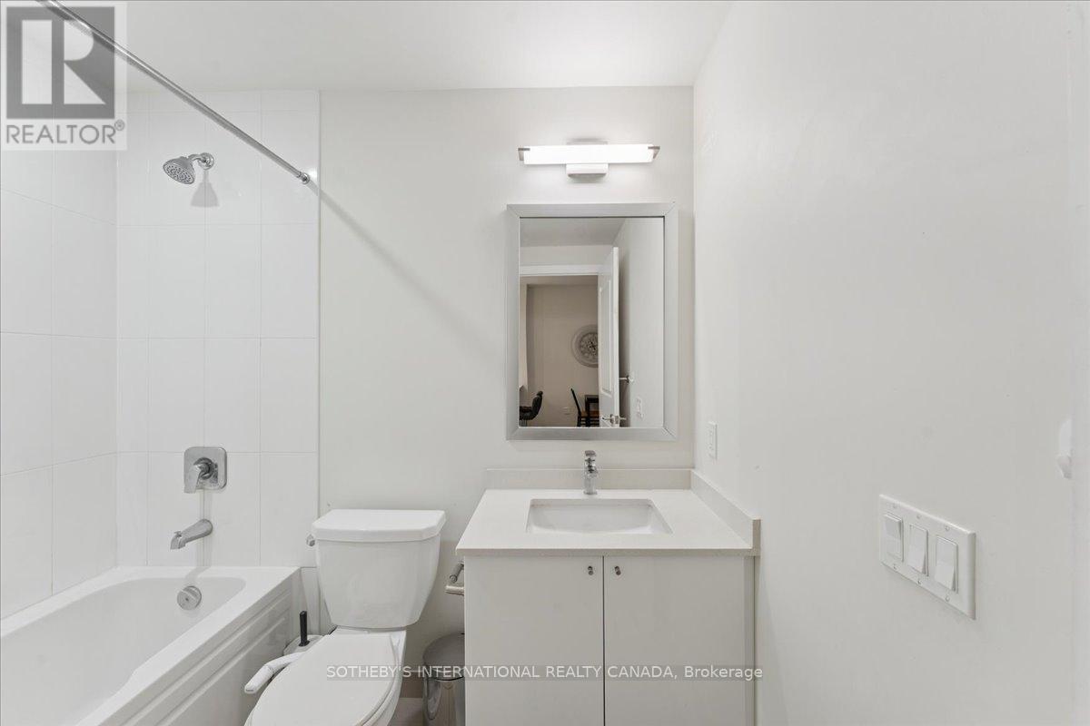 710 - 65 Watergarden Drive, Mississauga, Ontario  L5R 0G9 - Photo 16 - W12672856