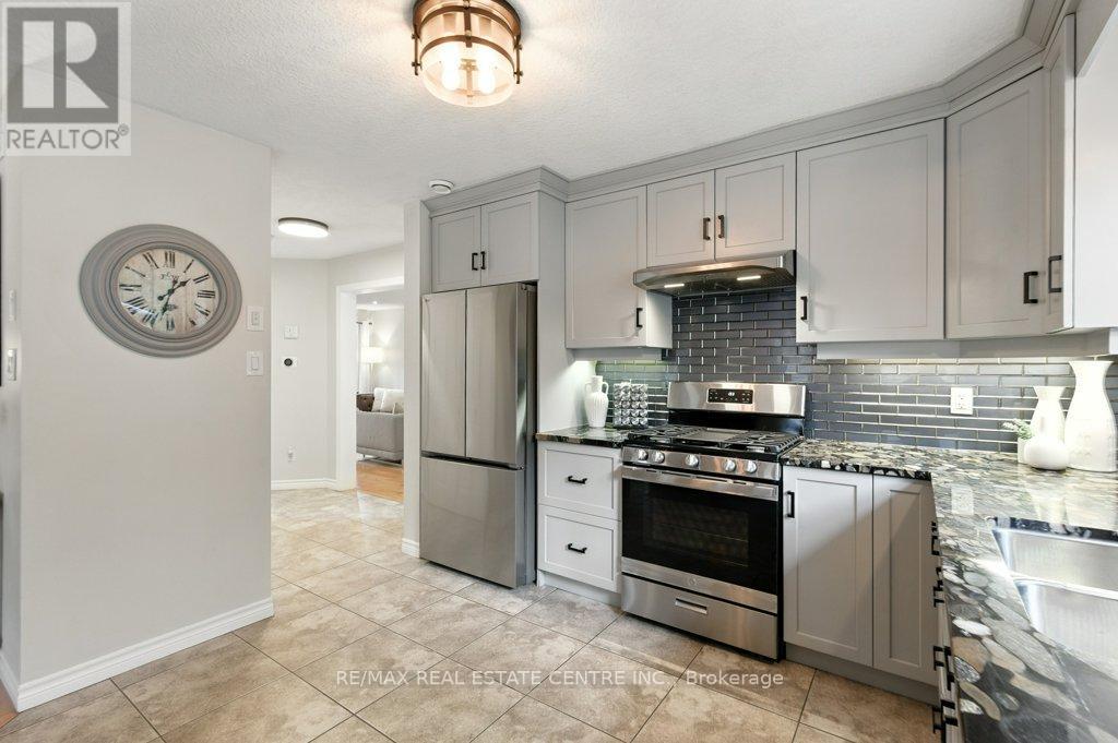 120 Spencer Drive, Centre Wellington, Ontario  N0B 1S0 - Photo 11 - X12561304