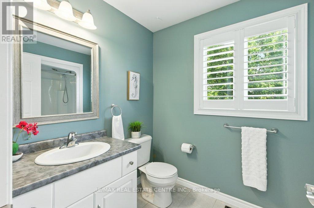 120 Spencer Drive, Centre Wellington, Ontario  N0B 1S0 - Photo 22 - X12561304