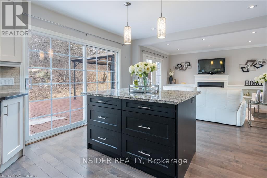 234 Shakespeare Drive, Waterloo, Ontario  N2L 2T6 - Photo 18 - X12672586