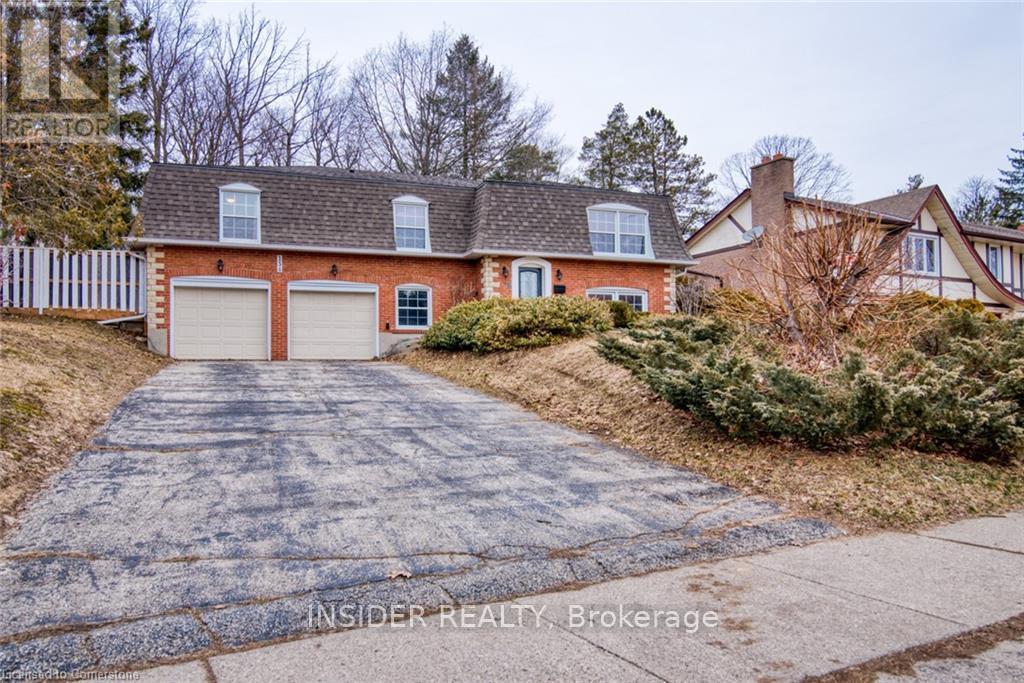 234 Shakespeare Drive, Waterloo, Ontario  N2L 2T6 - Photo 2 - X12672586