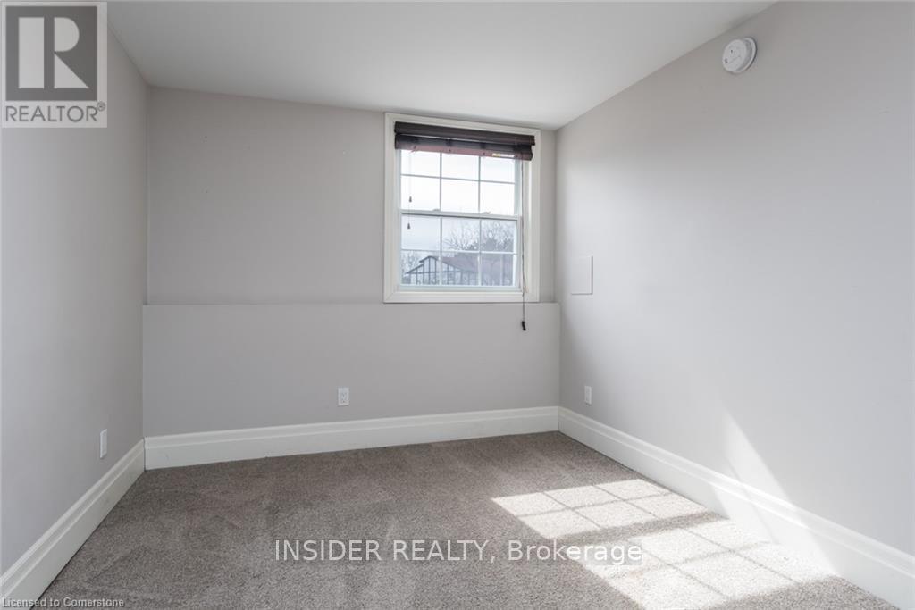 234 Shakespeare Drive, Waterloo, Ontario  N2L 2T6 - Photo 35 - X12672586