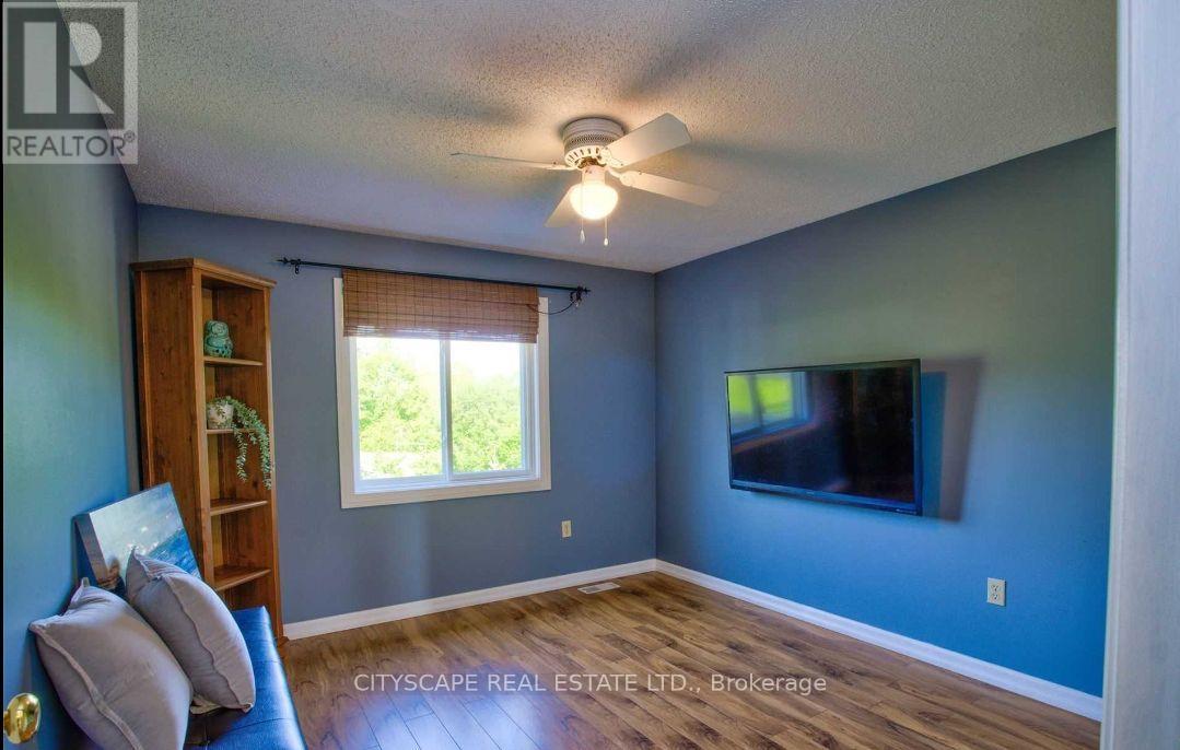 44 Gees Way, Cambridge, Ontario  N3C 4M5 - Photo 12 - X12672644