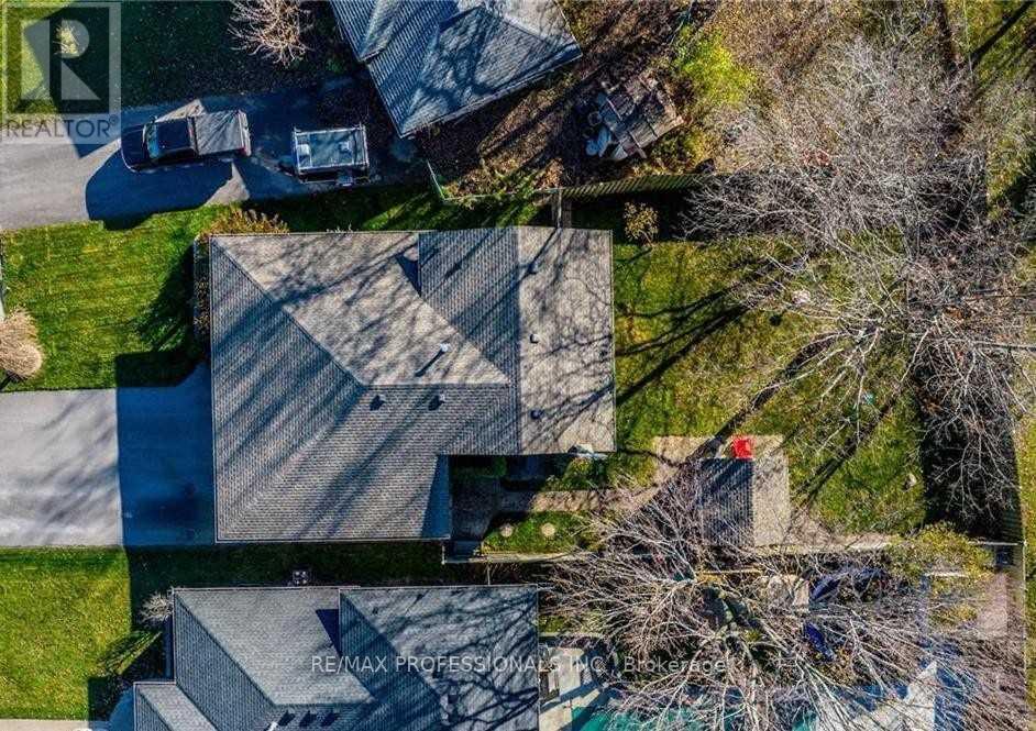 Upper - 100 Larchwood Circle, Welland, Ontario  L3C 6T3 - Photo 2 - X12672720